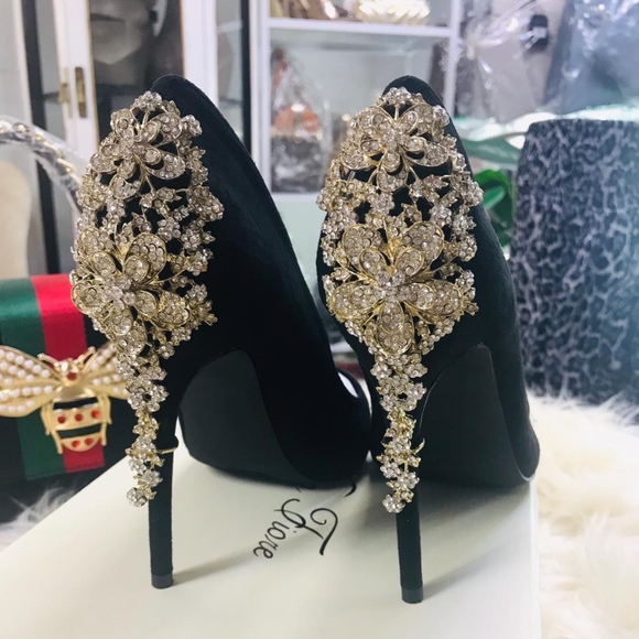 Meet your Posher, Helen - Picture 3 of 16